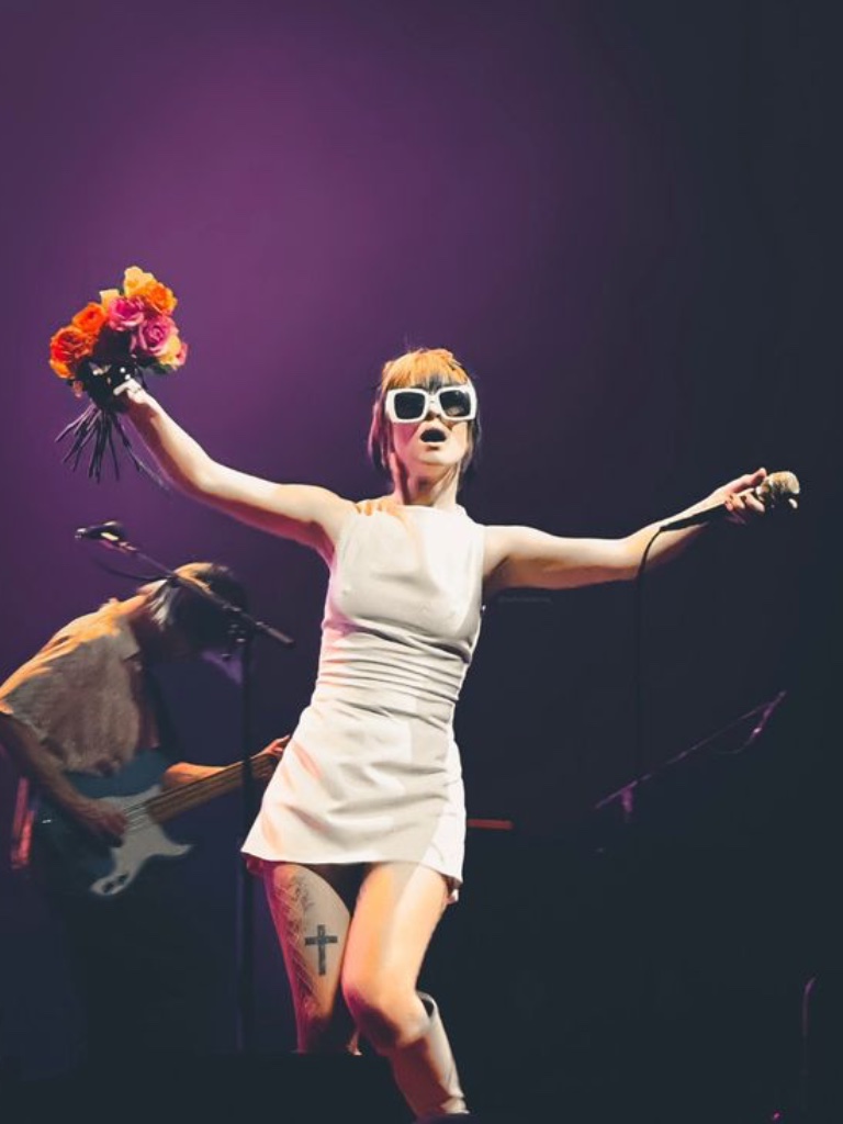Theory Boatneck Shift Dress Rice (Beige) Size 8 As Worn By Hayley Williams